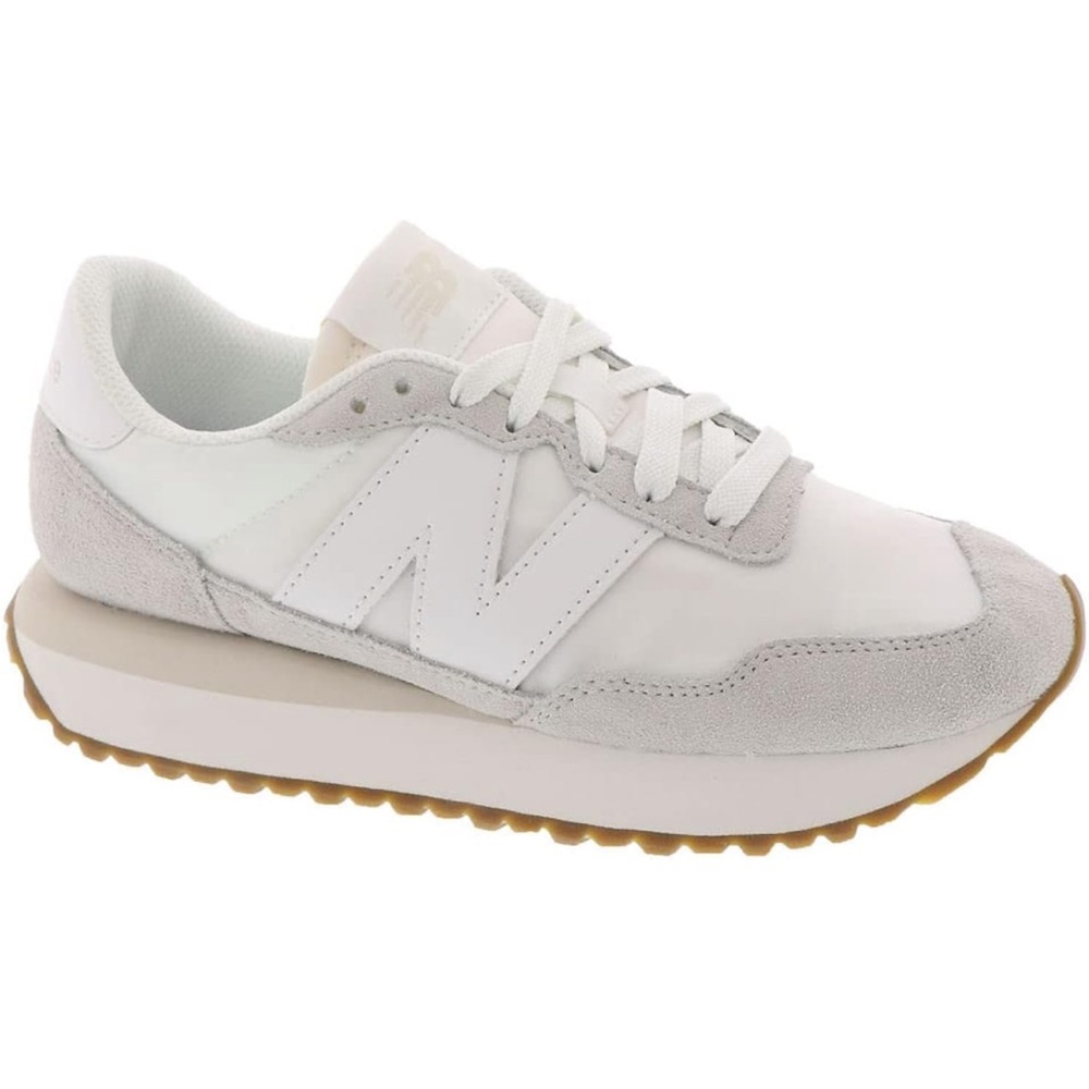 New Balance 237 in Nimbus
